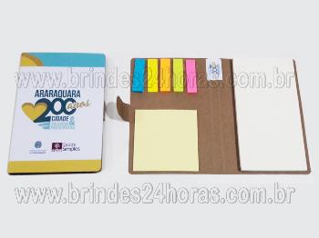Bloco de notas Personalizado com post it
Tamanho 10cm x 15cm
Material Ecológico  ou revestido em adesivo vinil personalizado.